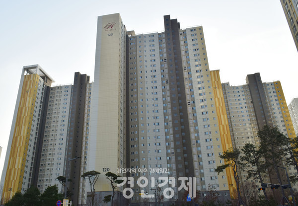 수원시 영통구 망포 힐스테이트 아파트 전경 [사진=경인경제]