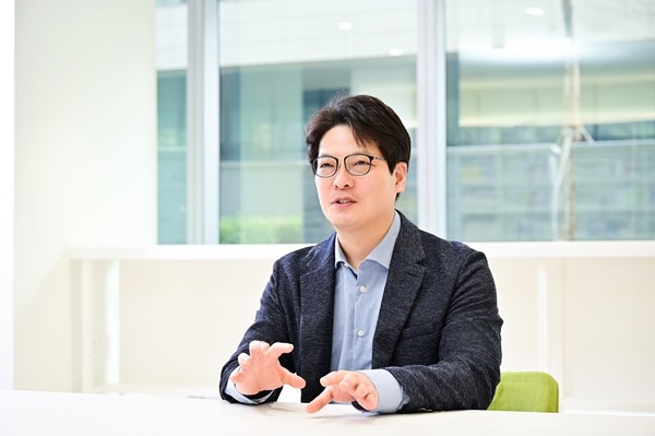 3월 개최된 ITU-R 총회에서 6G 비전 그룹 의장으로 선출된 삼성전자 최형진 연구원 [사진=삼성전자]
