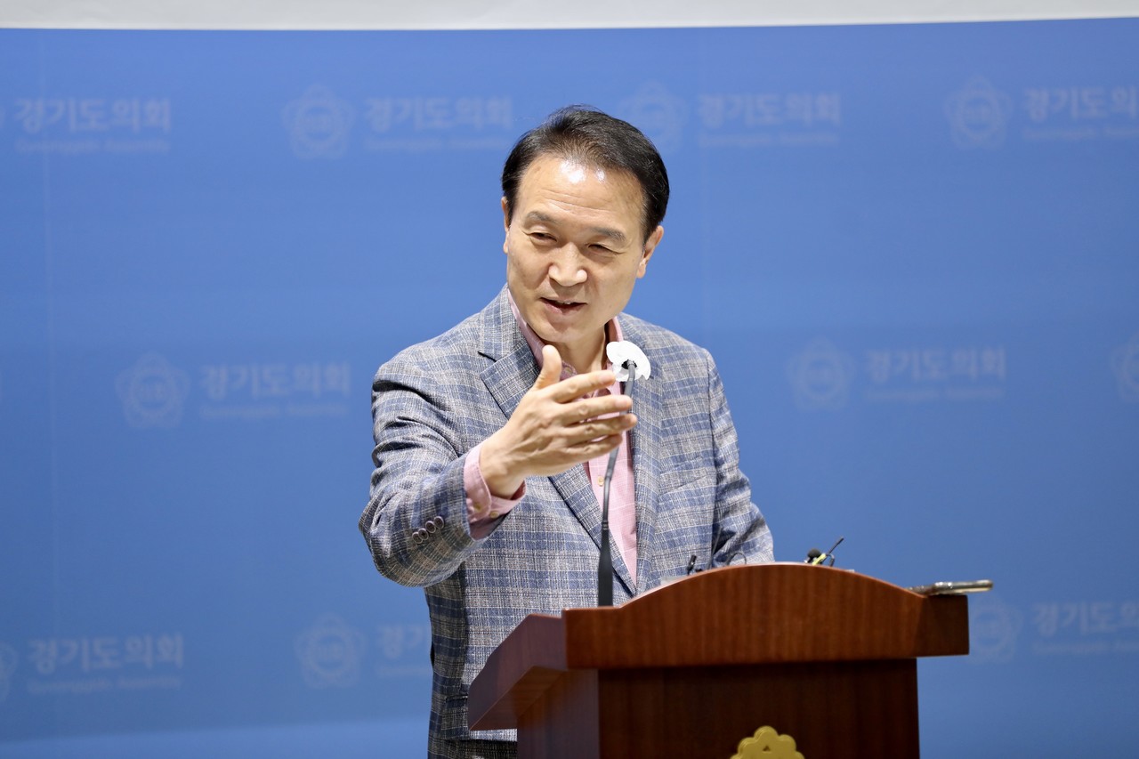 임태희 경기도교육감 후보는 학교에 자녀를 보내시는 학부모님께서 믿고 맡길 수 있는 학교를 만들겠다고 밝혔다.