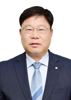 이상균 복지여성국장