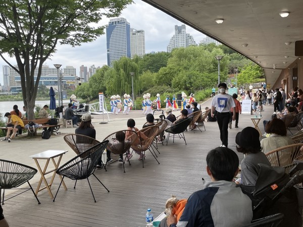 광교호수공원 나루터 카페(케뷔아)[사진=수원특례시]