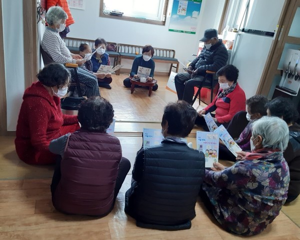 송탄보건소, 겨울철 건강 취약계층 맞춤형 방문건강관리서비스 강화[사진=평택시]