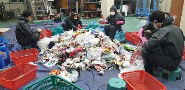 안성시, 시민과 함께하는 생활쓰레기 성상조사 추진[사진=안성시]