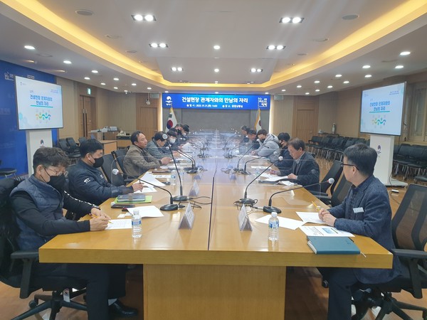 평택시, 지역건설산업 활성화를 위한 만남의 자리 개최[사진=평택시]