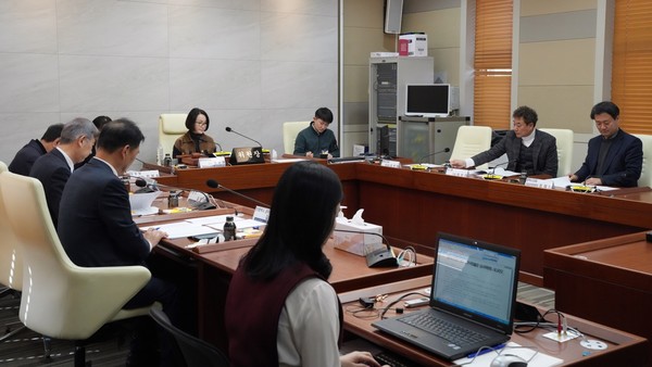 평택시의회, 공무국외출장 심사위원회 개최[사진=평택시의회]