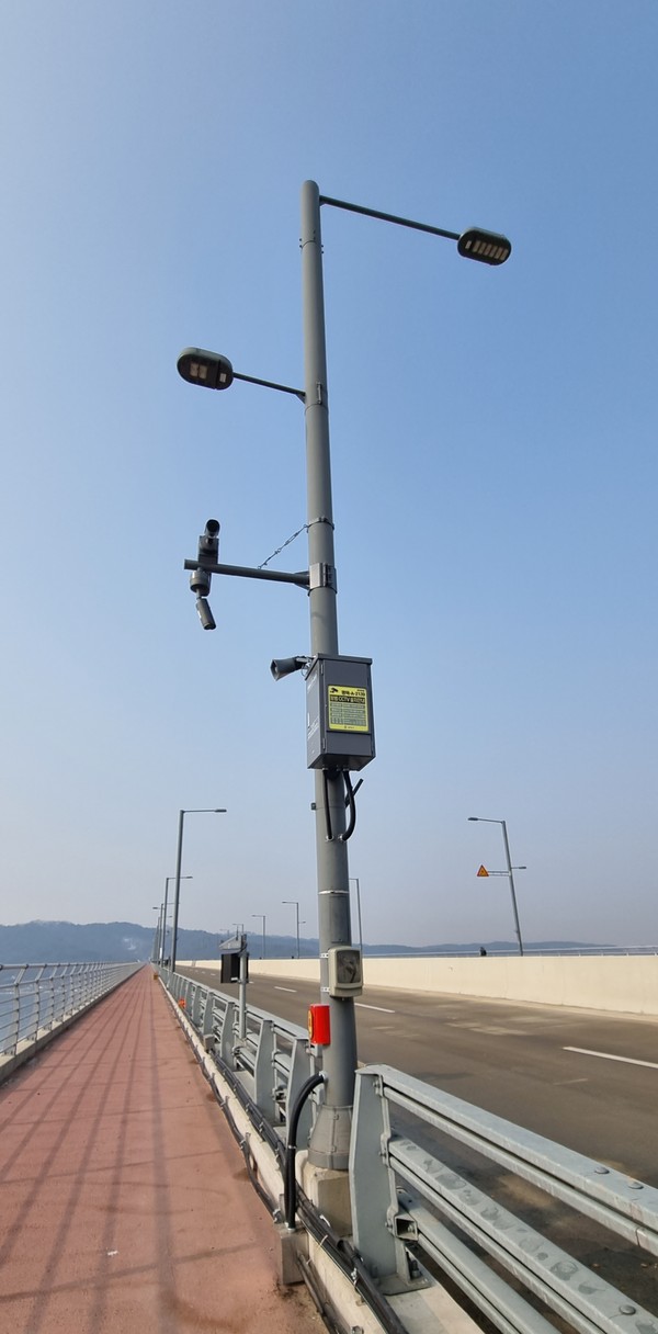 평택시, 팽성대교 및 평택국제대교 방범용 CCTV 설치. 사진은 평택국제학교[사진=평택시]