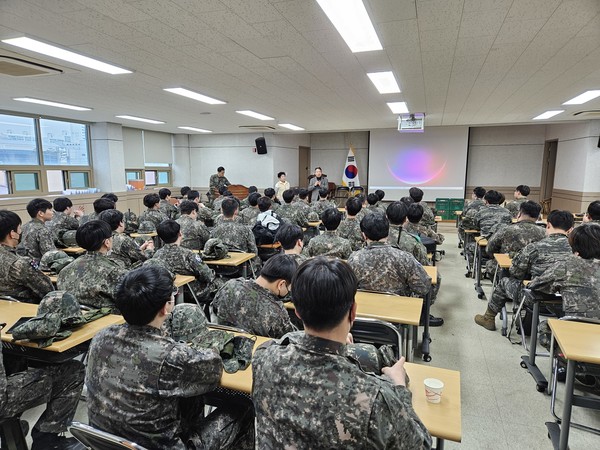 비전2동 방위협의회, 예비군 격려 간식 전달[사진=평택시]