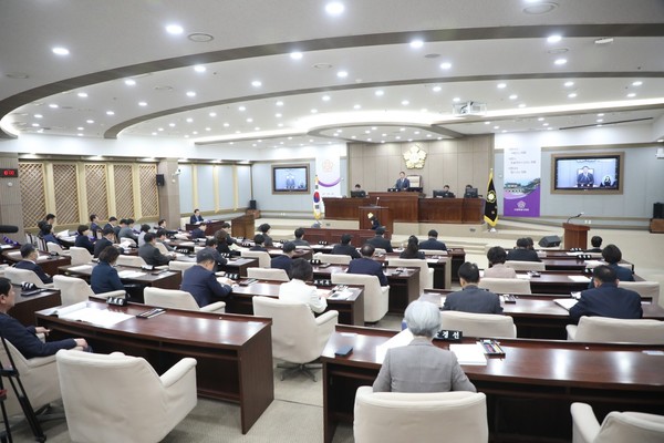 제374회 임시회 폐회[사진=수원특례시의회]
