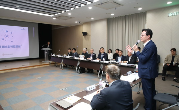 화성시,효율적인 버스 정책으로 대중교통 혁신에 나서[사진=화성시]