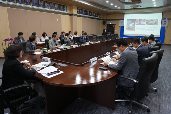 평택시의회, ESG 연구회 전문가 강연회 개최[사진=평택시의회]