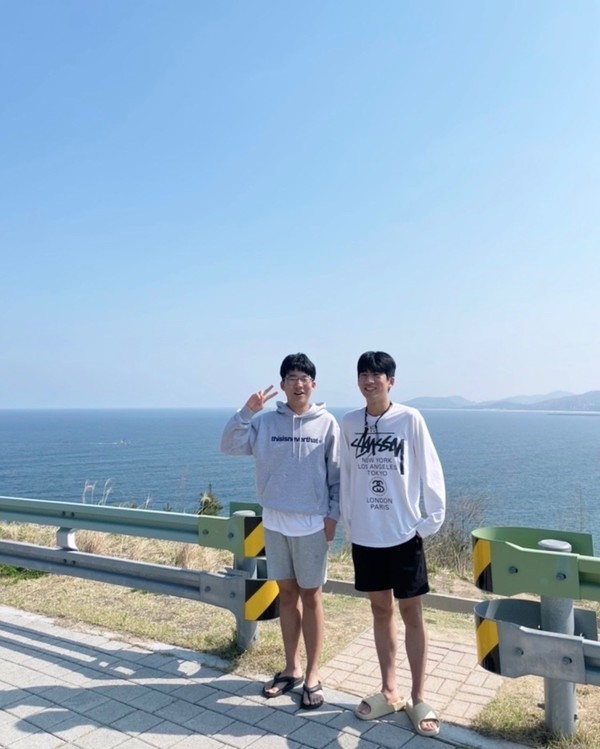 박민준(오른쪽), 박이안(왼쪽) 형제[사진=수원특례시]