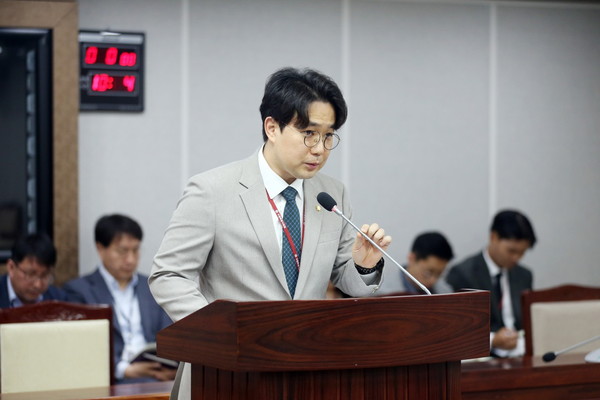 최원용 수원시의원[사진=수원특례시의회]