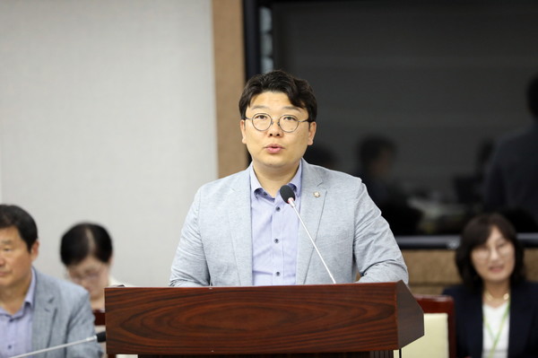 홍종철 수원시의원[사진=수원특례시의회]