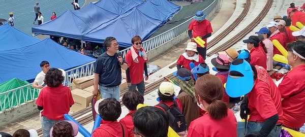 세교동 '제13회 평택시민 체육대회 1위 단체 응원상'[사진=김철배 기자]