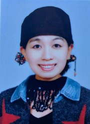 정다겸 시인