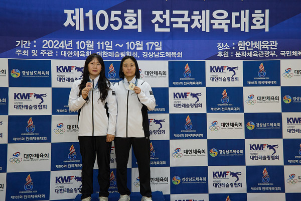 (왼쪽부터) 68kg 동메달 성화영 선수와 62kg 금메달 엄지은 선수 [사진=GH]