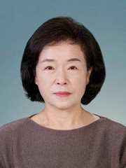 방점례 시인