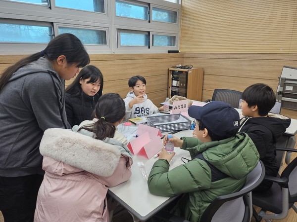 경기도교육청(임태희)이 학생들이 제안한 주제를 바탕으로 ‘2025 학생기획형 프로그램 공모사업’을 지역별로 추진한다. [사진=경기도교육청]