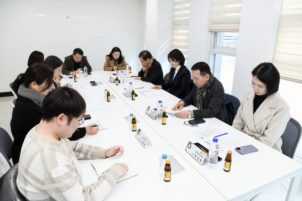 10일 화성특례시의회 경제환경위원회 사전보고회 [사진=화성시의회]