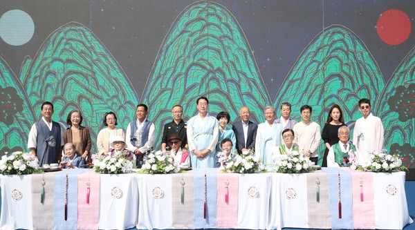 정조효문화제 (양로연) [사진=화성시]
