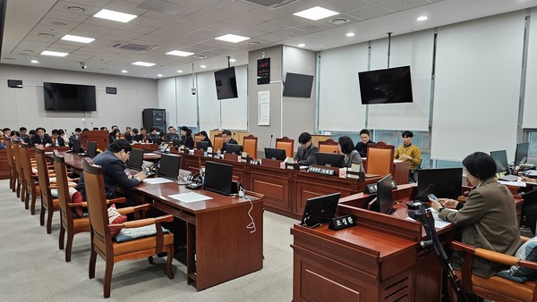 경기도의회 기획재정위원회 도 공공기관담당관 및 도내 공공기관 관계자 정담회 [사진=경기도의회]
