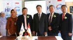 김재천 주택금융공사 사장(오른쪽 세번째)과 아난타 위요고 SMF 사장(오른쪽 네번째)이 31일 인도네시아 자카르타 SMF 본사에서 주택금융 노하우 전수를 위한 업무협약을 체결했다.